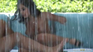 Jynx Maze gets her anal hole annihilated by a thick massive rod