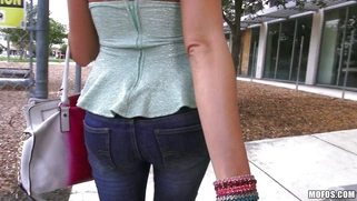 Curvy girls Summer Brielle and Kylie Rogue go around town