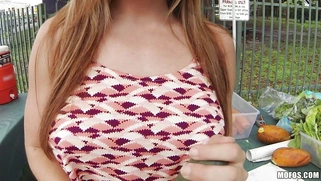 Kylie Rogue shows us her melons and teases