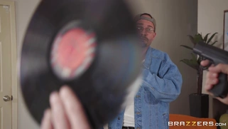 Cops Ana Foxxx and Johnny Sins are looking to arrest a felon