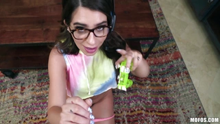 Joseline Kelly in glasses is sucking cock in POV