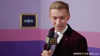 Liza Del Sierra gives masterful blowjob to Danny D