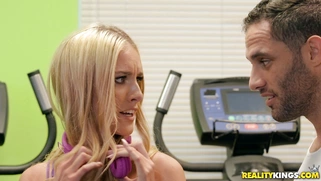 Mazzy Grace does sport exercises in the gym