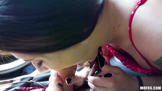 Kharlie Stone gives nice blowjob in the car