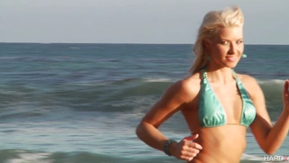 Outstanding babe Anikka Albrite posing on the beach