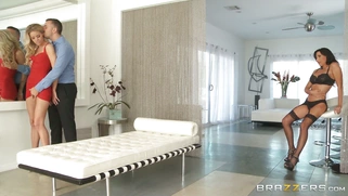 Lezley Zen watches on as Jessa Rhodes enjoys foreplay with Keiran