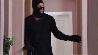 Cassidy Banks caught a burglar collecting her underwear