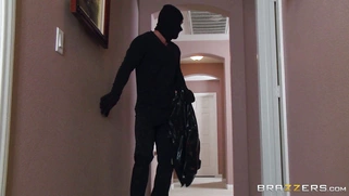 Cassidy Banks caught a burglar collecting her underwear