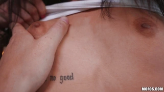 Brunette Alexis Tae gives nice blowjob in POV