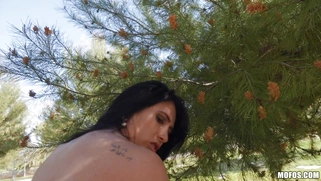 Linda Black shakes her big butt on the stiff dick