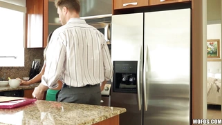 Hotite Eva Lovia makes coffee and breakfast in her lingerie