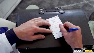 Nia Nacci gets her pussy licked by Dr. Charles Dera