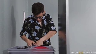 Cops Brittany Andrews and Nicolette Shea want to fuck Jordi