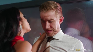 Julia De Lucia is sucking the monster cock in the office