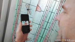 Alura Jenson gets pussy pounded standing in the shower