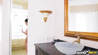 Violet Myers takes the shower and shows off her ass and big tits