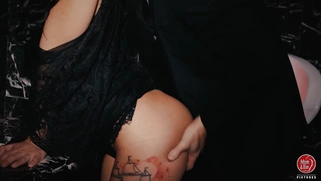 Latina Gina Valentina guzzles the cock