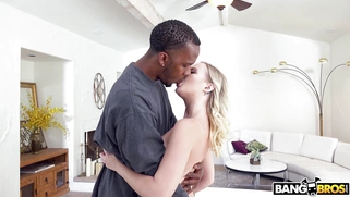 Natalia Queen gets her slit tongued by Charlie Mac