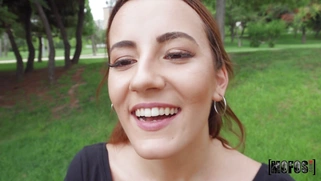 Spanish Gala Anguita gives nice blowjob outdoors