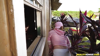 Teen Aria Kai gives nice blowjob to Oliver Flynn