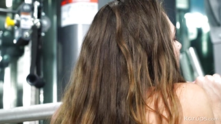 Mackenzie Mace shakes her ass 1on the hard cock in POV