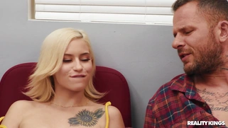 Kiara Cole seduces Scott Nails in the hospital