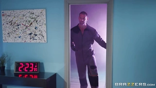 Alessandra Jane gets her pussy licked by Jay Snake