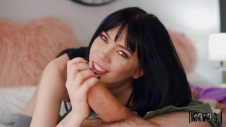 Amateur Leda Bear is sucking cock in POV