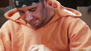 Filthy hobo Lizz Tayler smoking and painting walls