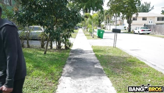 Victoria June shows off her big ass outdoors