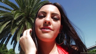 Rachael Madori poses naked, showing her ass and a heart-shaped bush