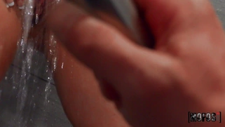 Latina Catalina Ossa has fun in the shower