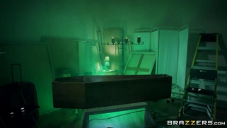 Elicia Solis is a sexy mummy with an unholy appetite for big dick