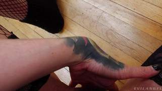 Angel Long and Paige Owens play lesbo games