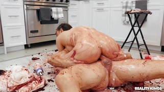 Casey Calvert shakes her amazing butt on the hard cock