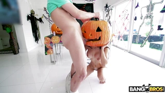 Tia Cyrus gets her face fucked by Johnny Love