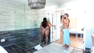 Sofia Rose and Xander Corvus in the shower