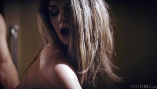 Athena Faris gets fucked and creampied doggystyle