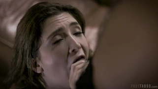 Jane Wilde gives masterful blowjob