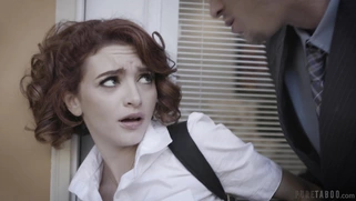 Lola Fae takes the butt plug in her mouth from the ass