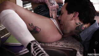 Joanna Angel gets her pussy licked by Small Hands