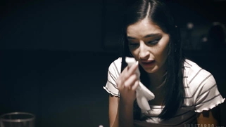 Emily Willis gets cumshot on her stomach after pussy fucking