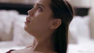 Alina Lopez loves getting her pussy licked