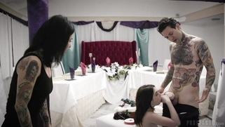 Joanna Angel and Jane Wilde are sucking Small Hands' cock