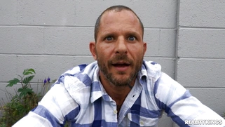 Macey Jade is dildoing her pussy