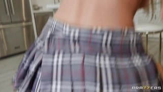 Student Kyler Quinn shakes her ass on the hard prick