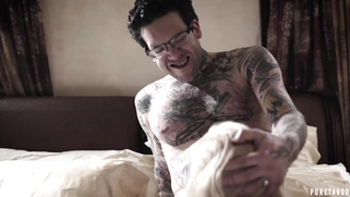 Kenna James gets her pussy drilled by Small Hands