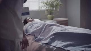 Alexis Fawx gets cumshot in her mouth