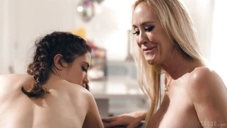 Brandi Love and Jane Wilde are fucking the lucky man