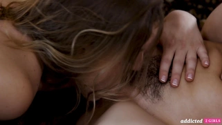 Ella Nova is licking Olive Glass' pussy